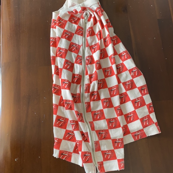 MadeWorn Rolling Stones Checkered tongue repeat  zip Tee Tank - Picture 5 of 8